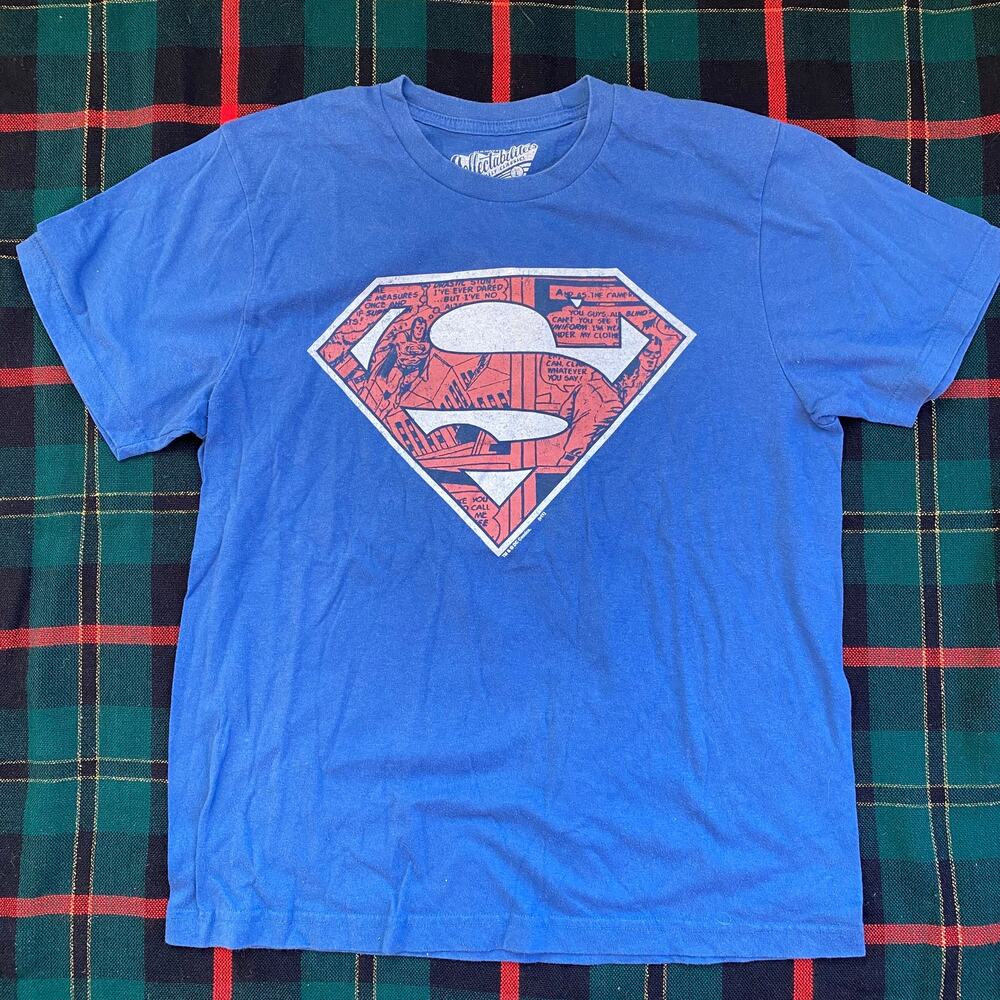 Old Navy‎ Collectabilitees Totally Classic L Bright Blue Superman SS T-Shirt